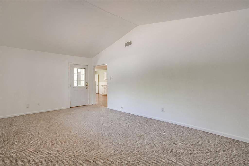 302 Case Street, Weatherford, TX 76086