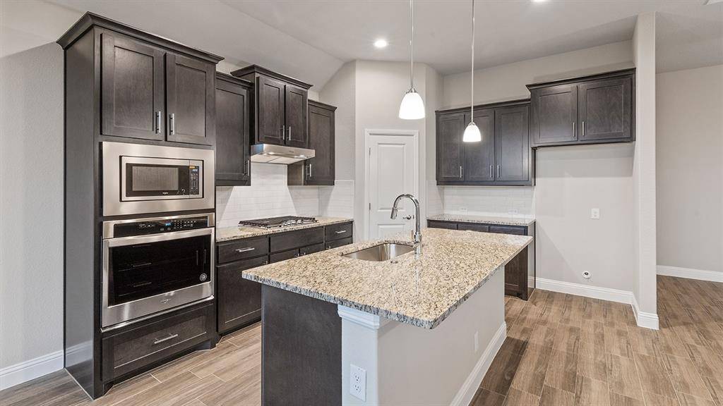 3284 PIER VIEW Street, Grand Prairie, TX 76065
