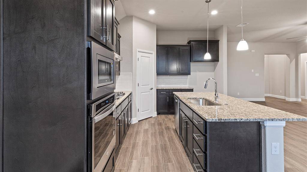 3284 PIER VIEW Street, Grand Prairie, TX 76065