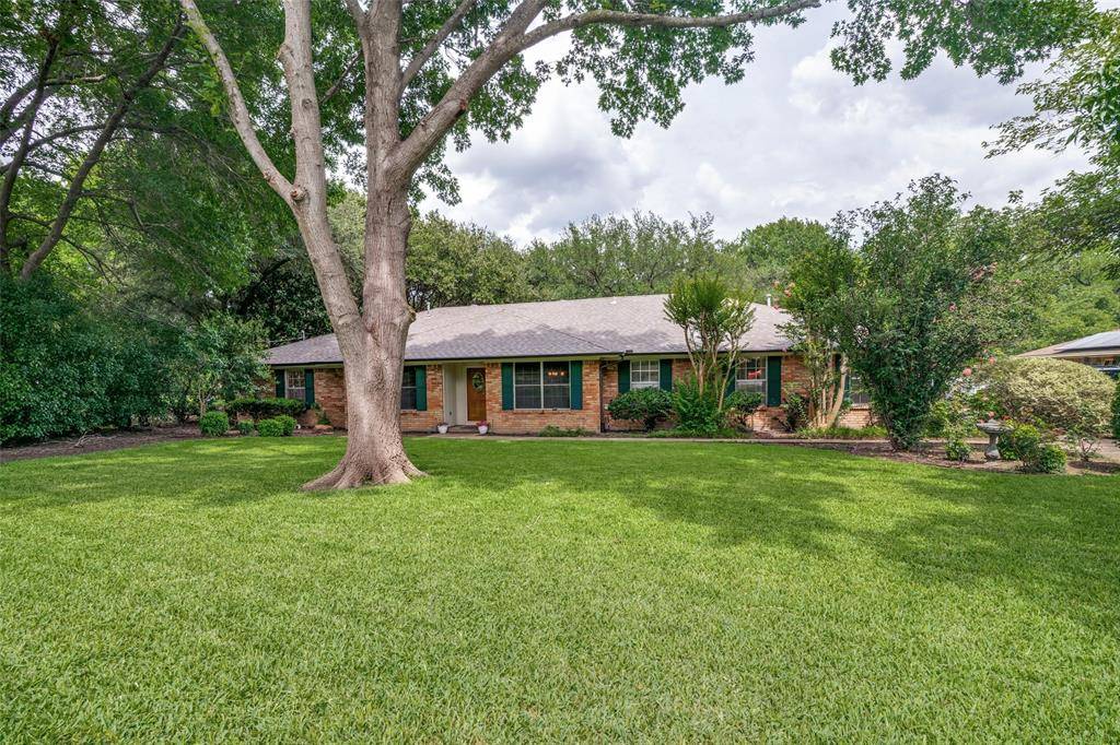 5802 Pecan Grove Drive, Sachse, TX 75048