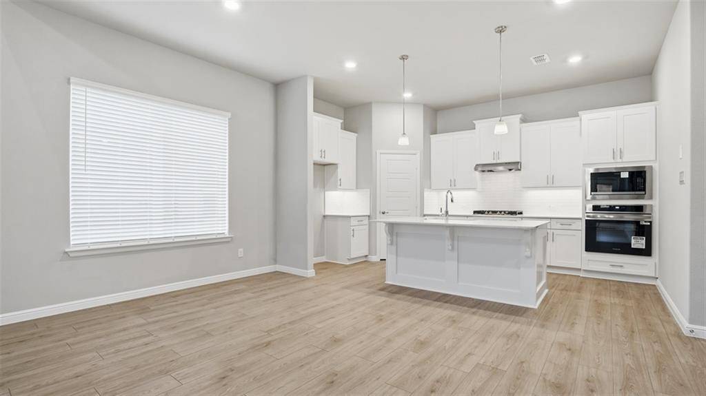 728 SOARING HAWK Drive, Fort Worth, TX 76008