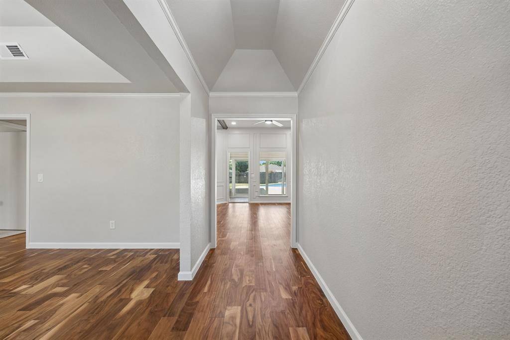 317 Pebble Knoll, Highland Village, TX 75077