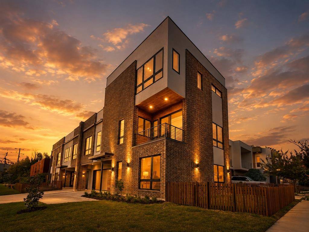 2336 N Carroll Avenue, Dallas, TX 75204