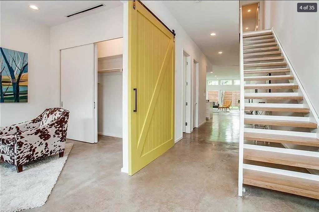2308 N Prairie Avenue, Dallas, TX 75204