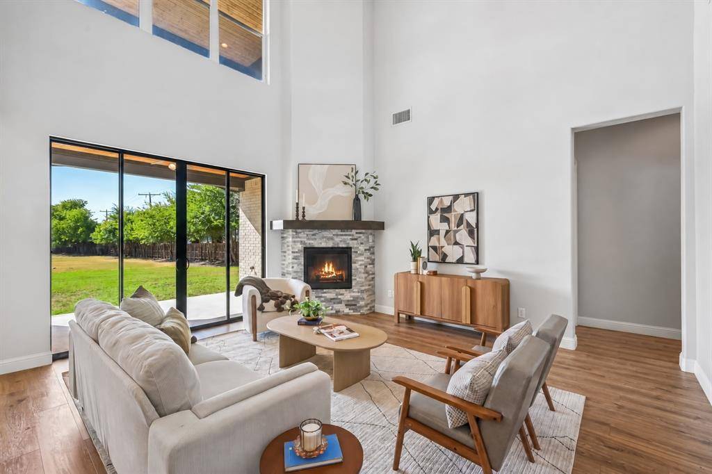 1600 Country Club Drive, Mansfield, TX 76063