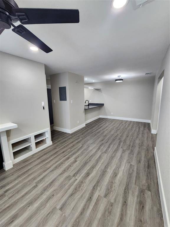 2200 E Trinity Mills Road #201, Carrollton, TX 75006