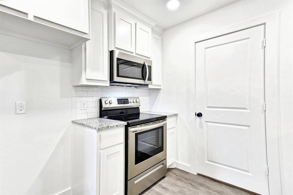 319 E Hull Street, Denison, TX 75021