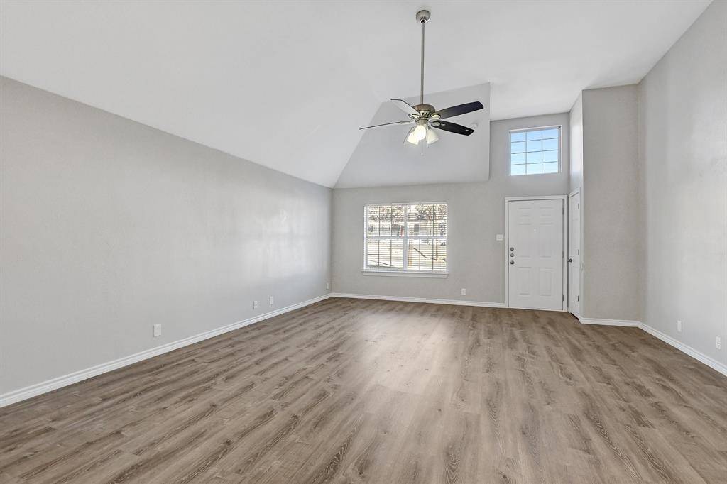 914 W Houston Street, Sherman, TX 75092