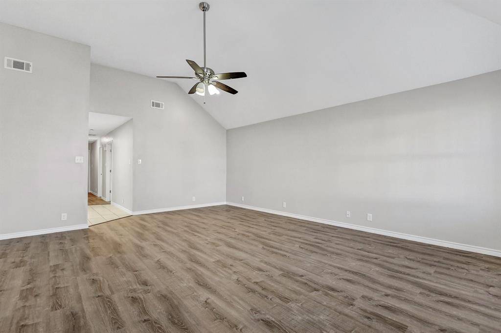 914 W Houston Street, Sherman, TX 75092