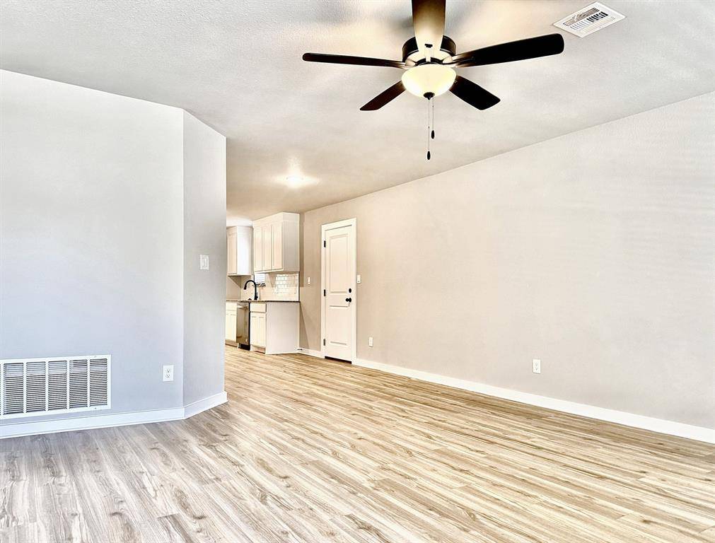 2384 Miller Street, Denison, TX 75020