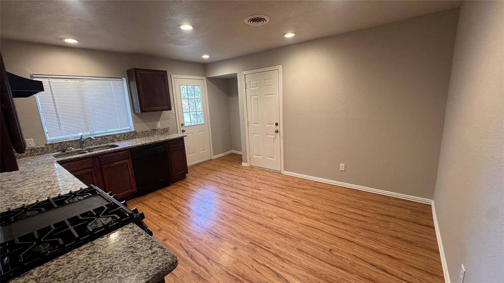 214 E Carolyn Drive, Garland, TX 75041