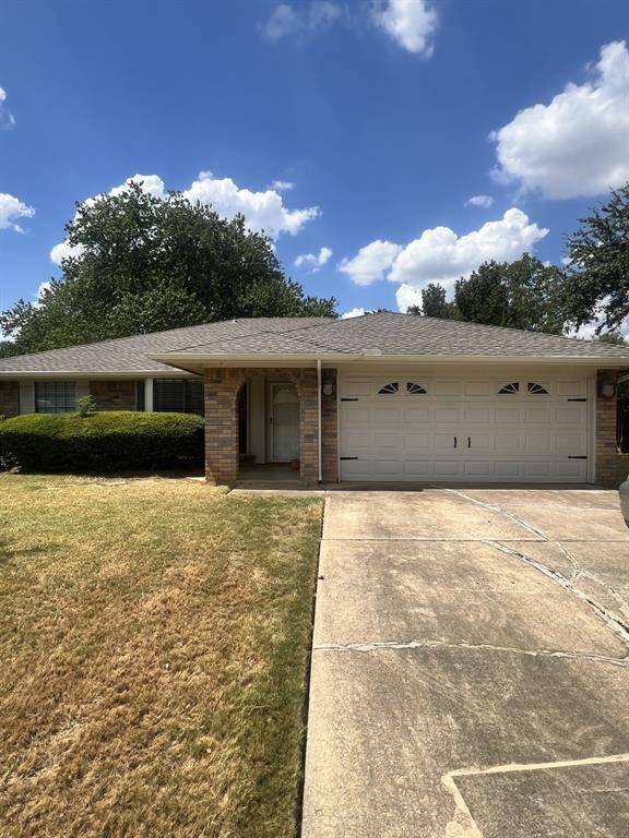 2513 Poppy Lane, Euless, TX 76039