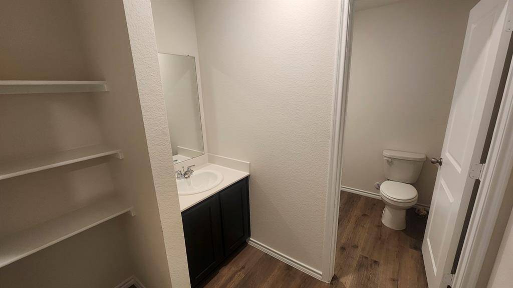 204 Jockey Drive, Waxahachie, TX 75165