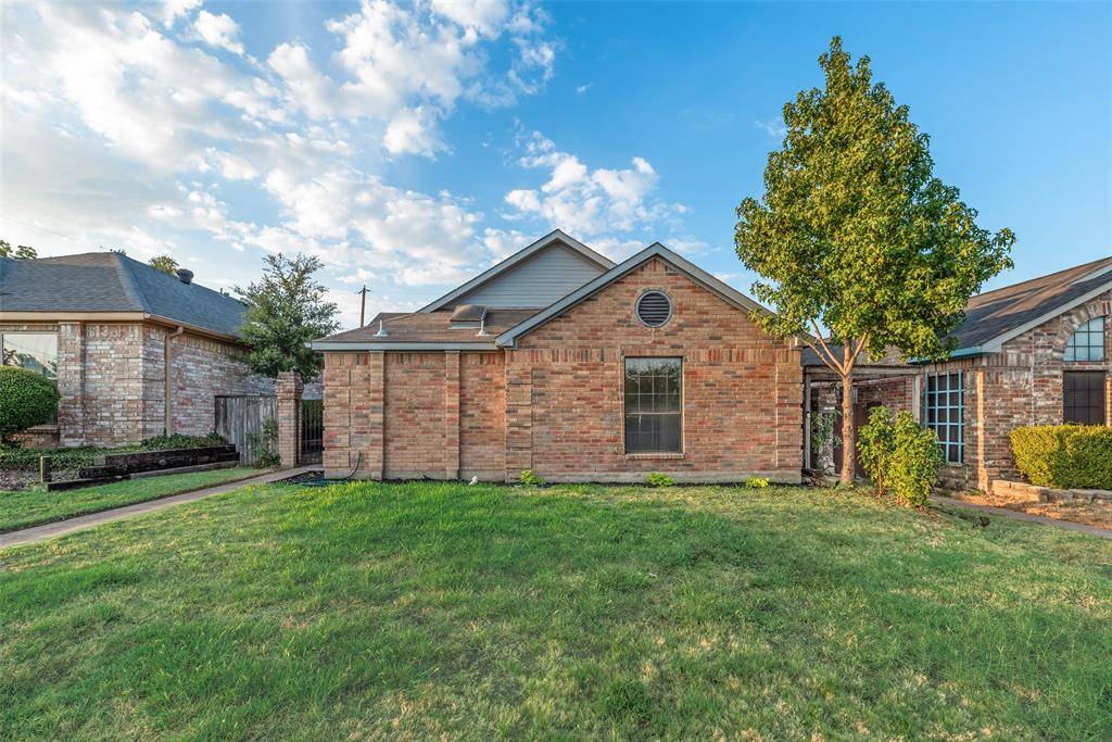 2525 W Oakdale Road, Irving, TX 75060