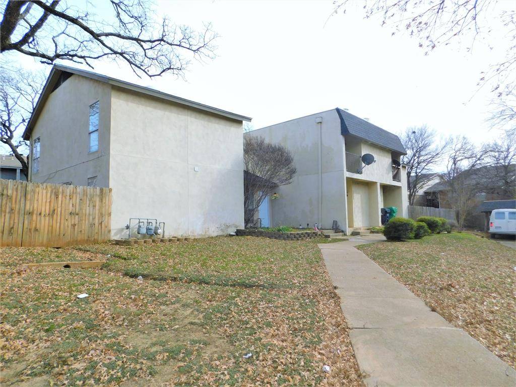 1913 Kingswood Court, Denton, TX 76205
