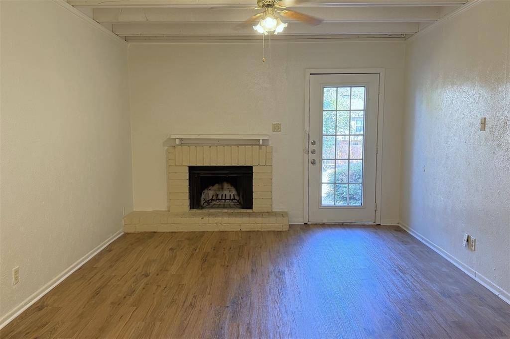 1913 Kingswood Court, Denton, TX 76205