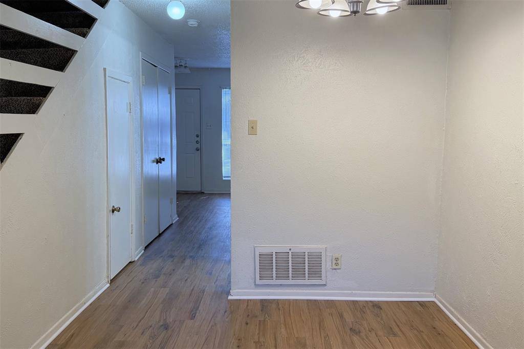 1913 Kingswood Court, Denton, TX 76205