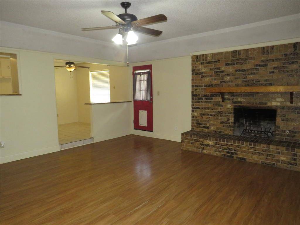 1928 Hurstview Drive, Hurst, TX 76054