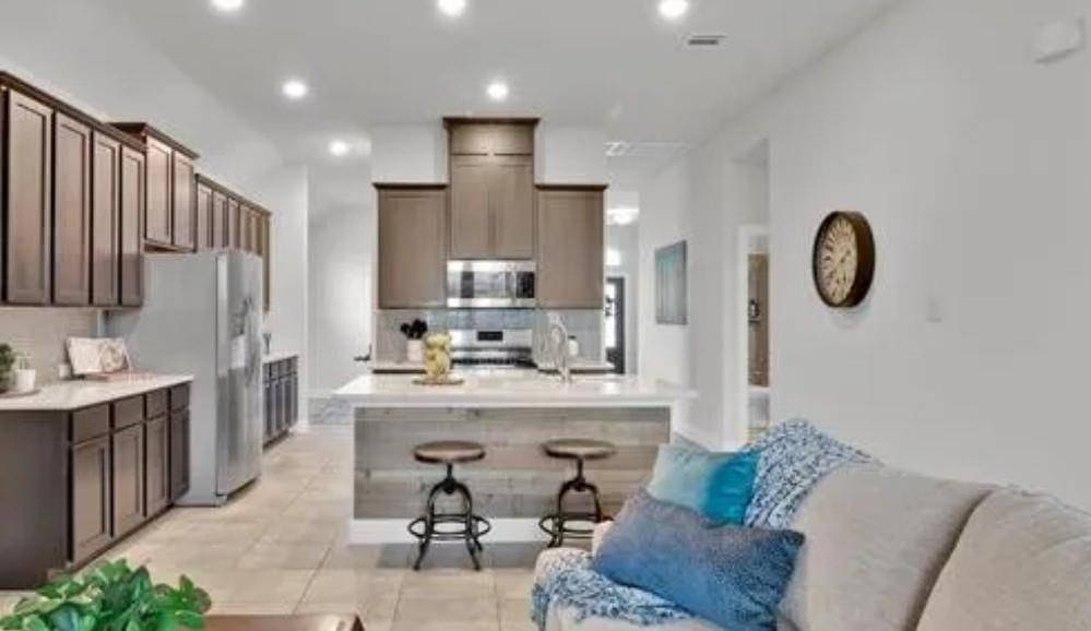 10905 Aledo Lane, Aubrey, TX 76227