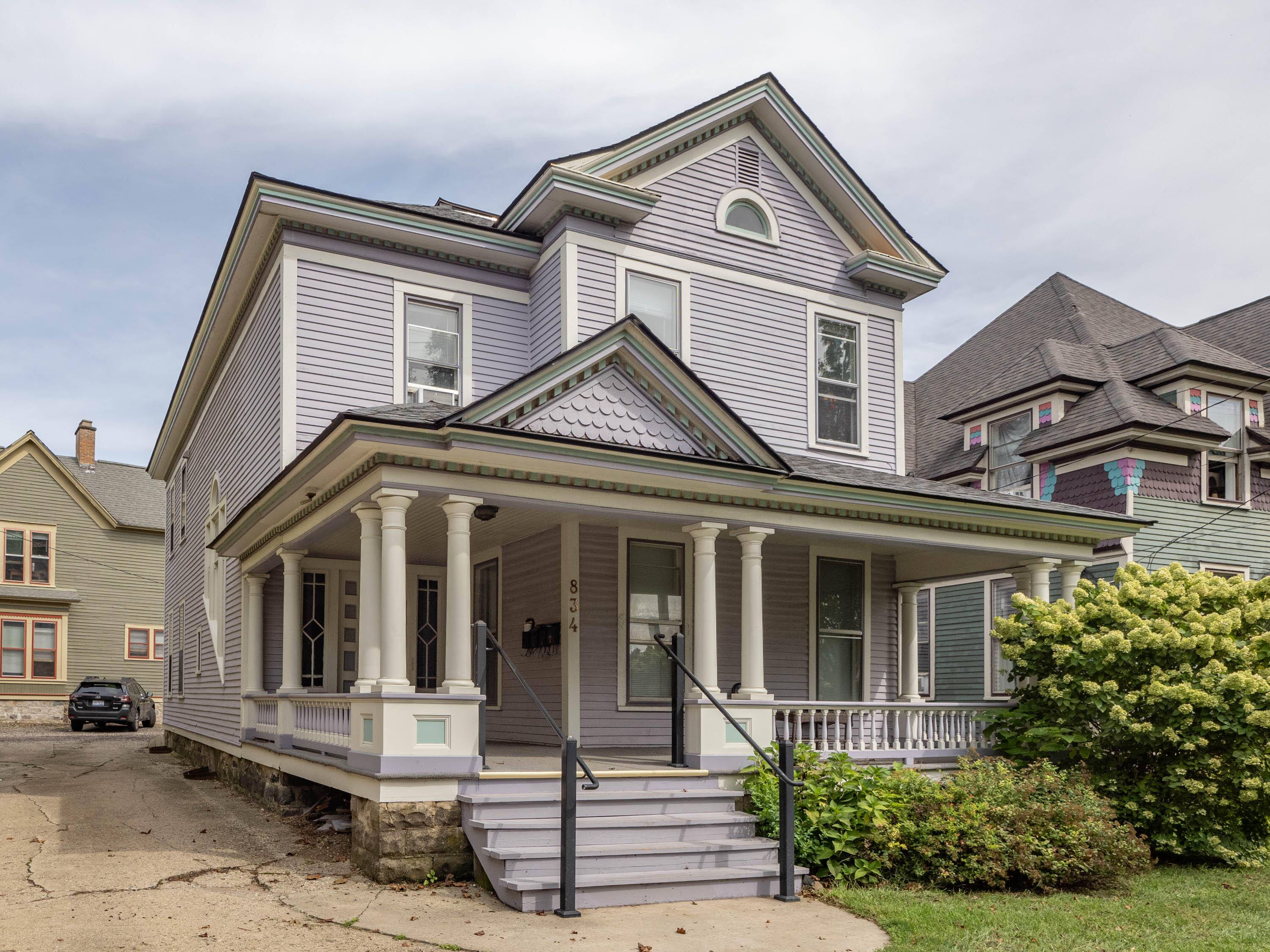 834 W Main ST, Kalamazoo City, MI 49007