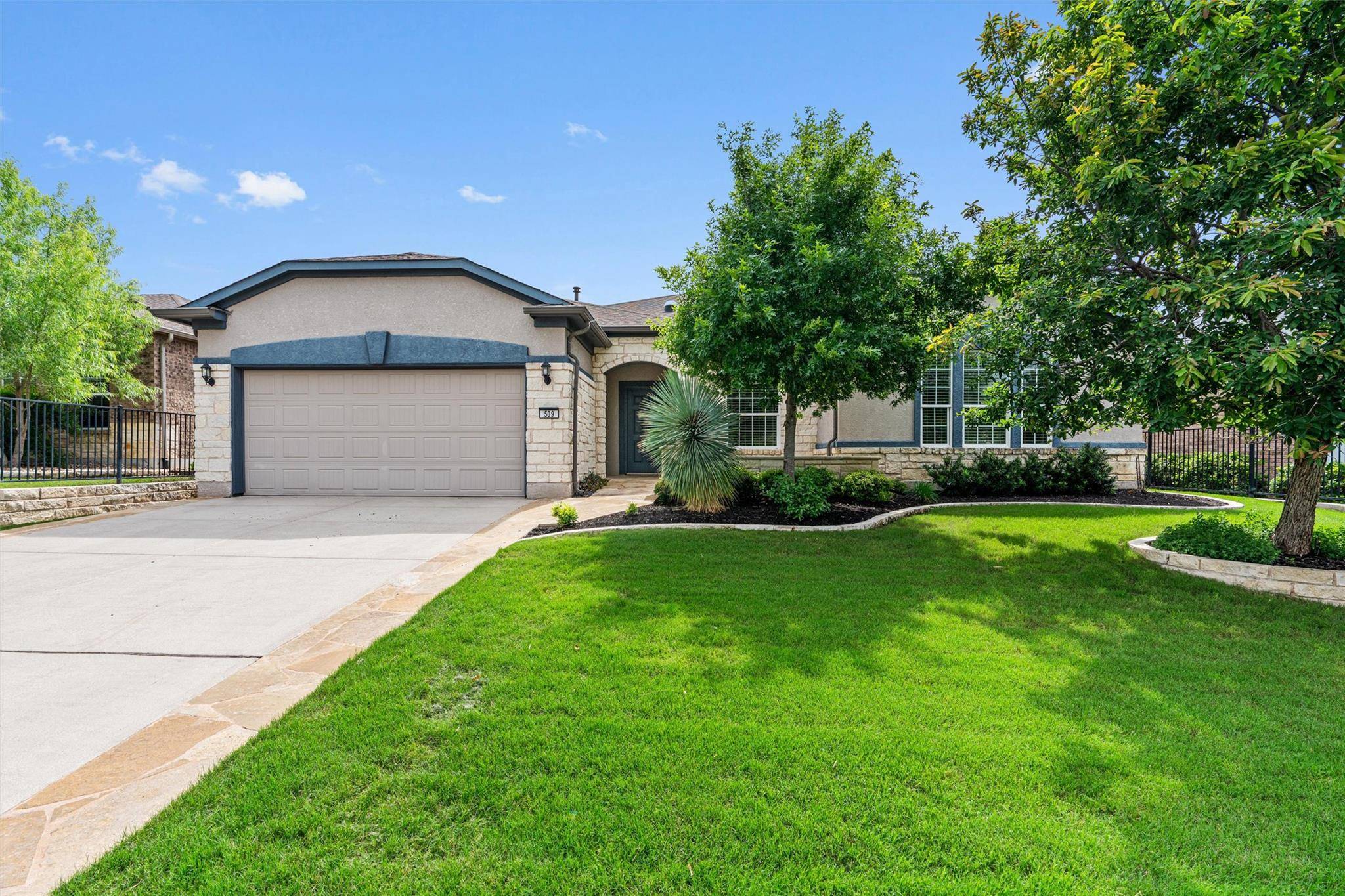 509 Davis Mountain CIR, Georgetown, TX 78633