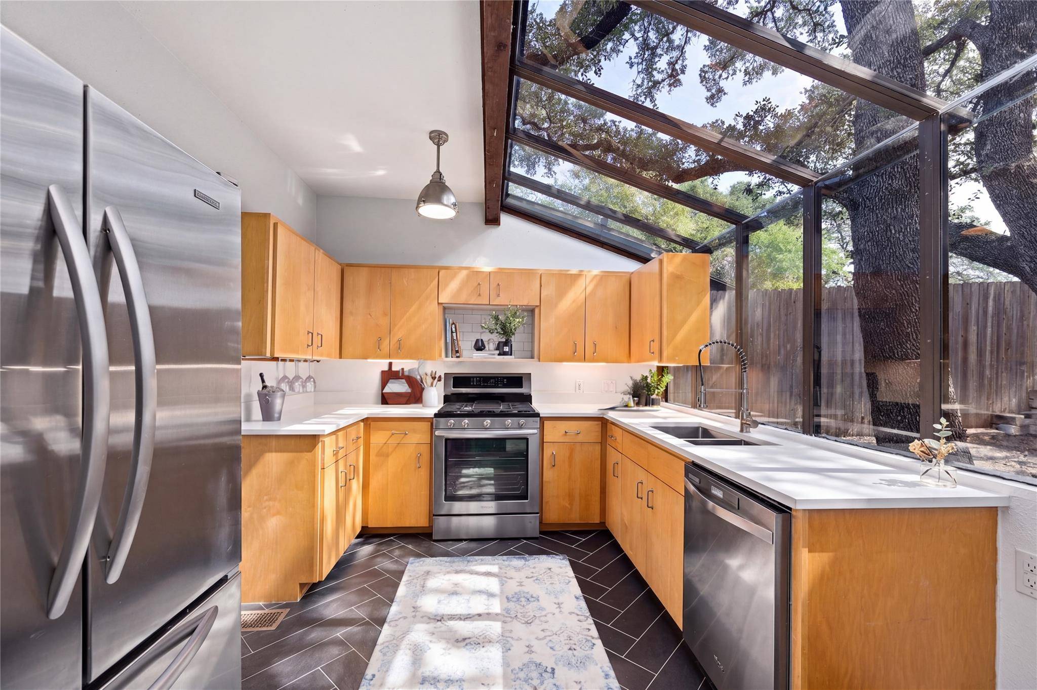 6603 Sunstrip DR, Austin, TX 78745