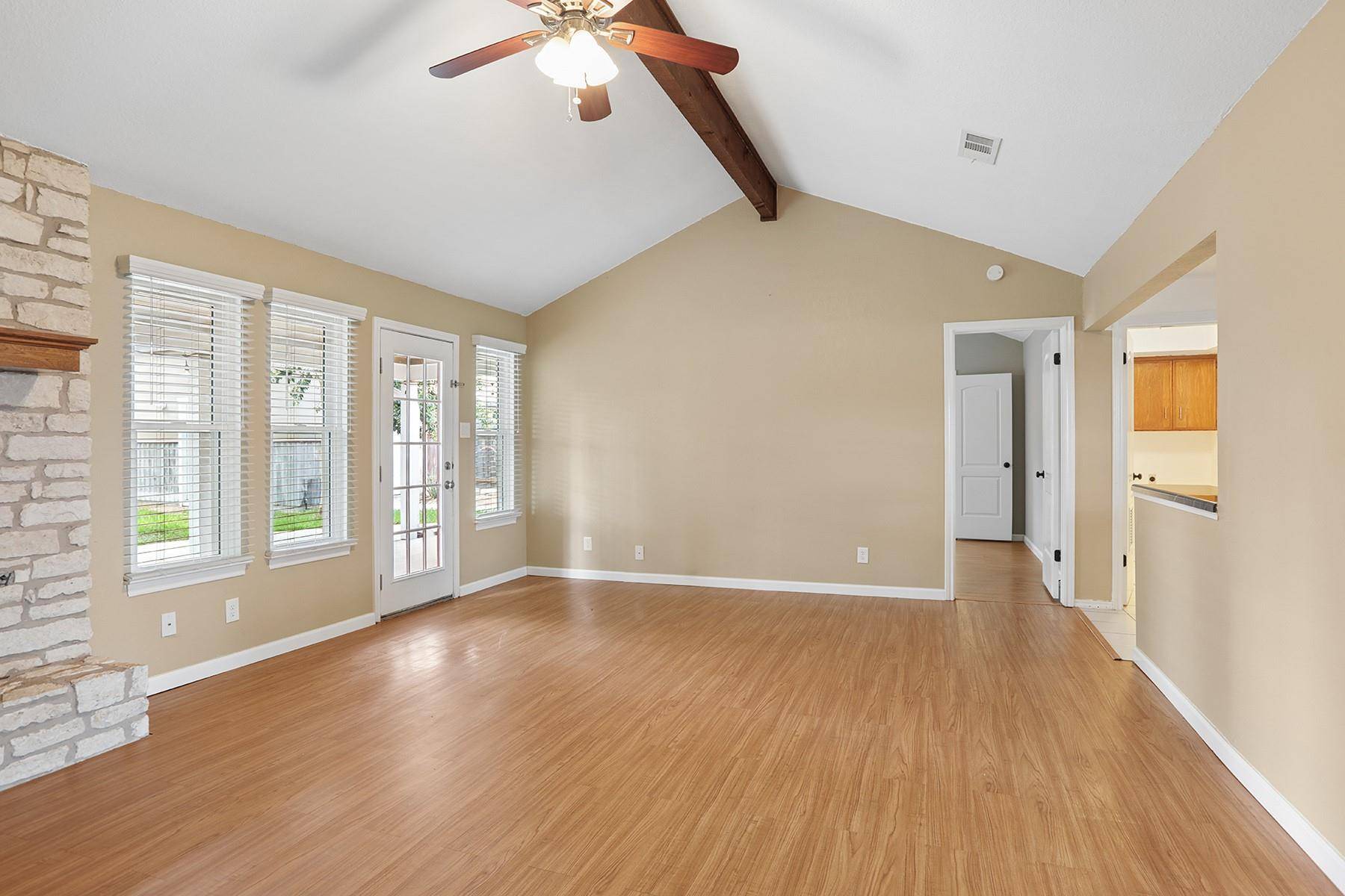 901 Ramble Creek DR, Pflugerville, TX 78660