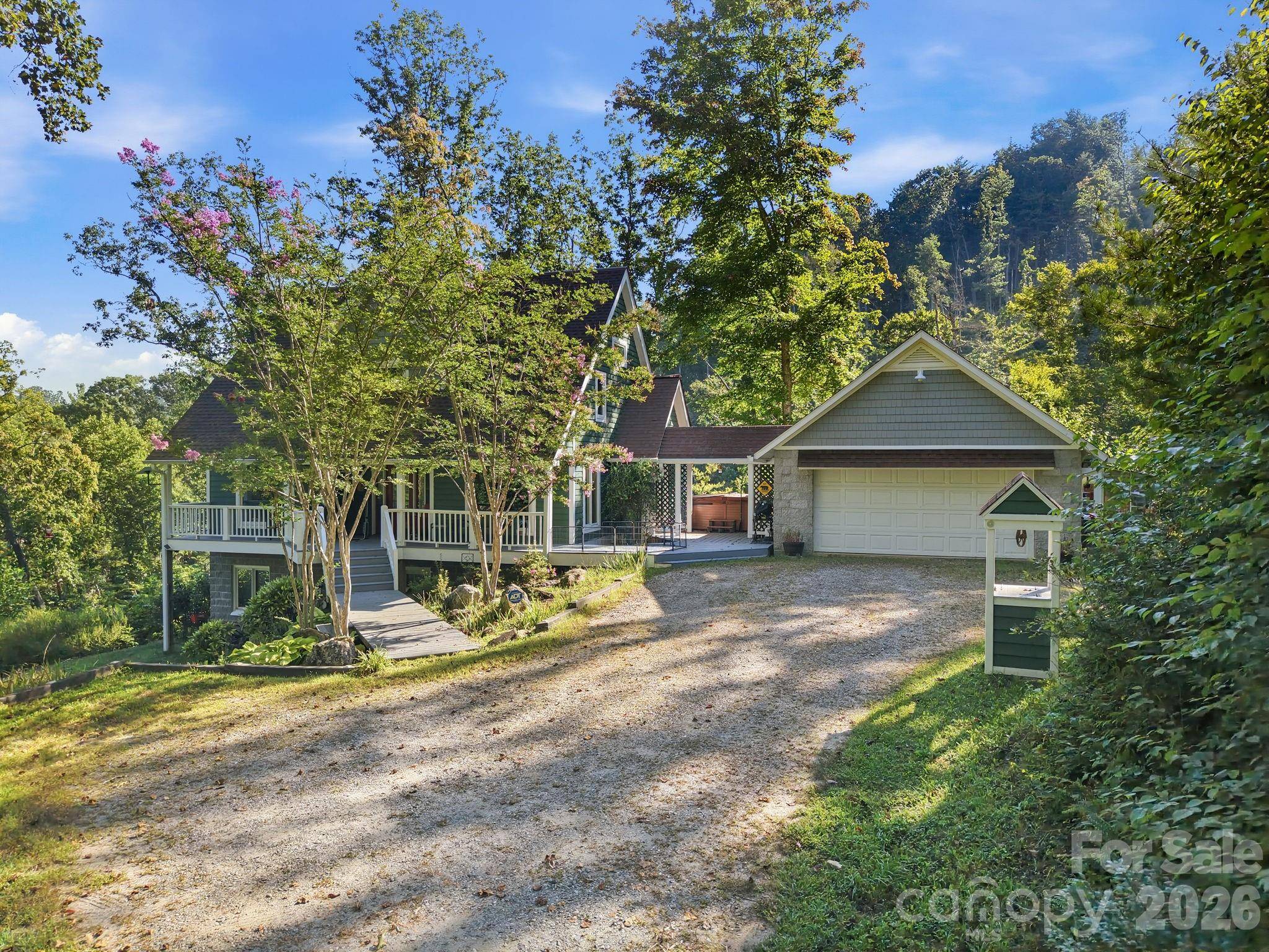 270 Upper Herron Cove RD, Weaverville, NC 28787
