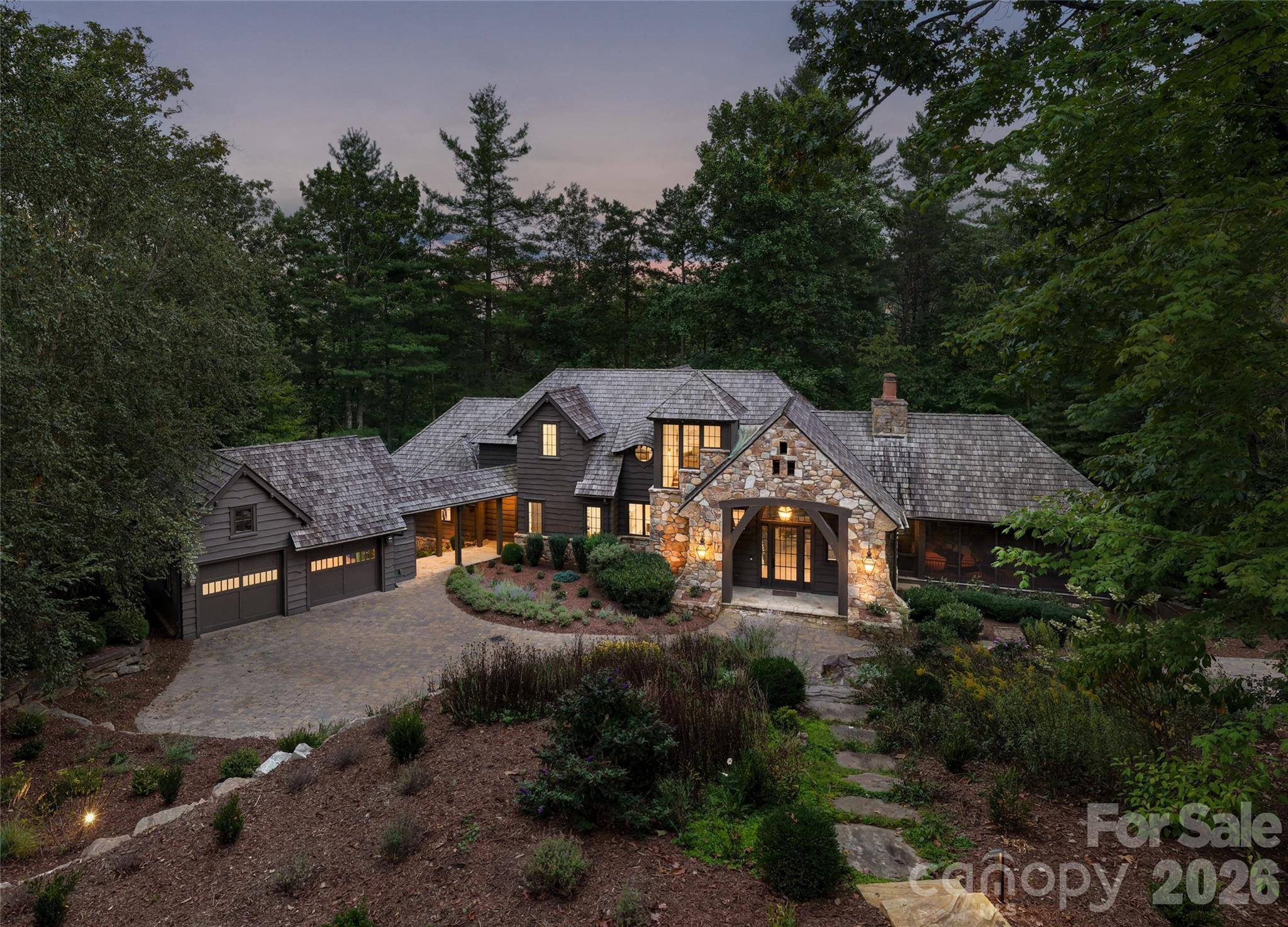 17 Falling Waters TRL, Arden, NC 28704