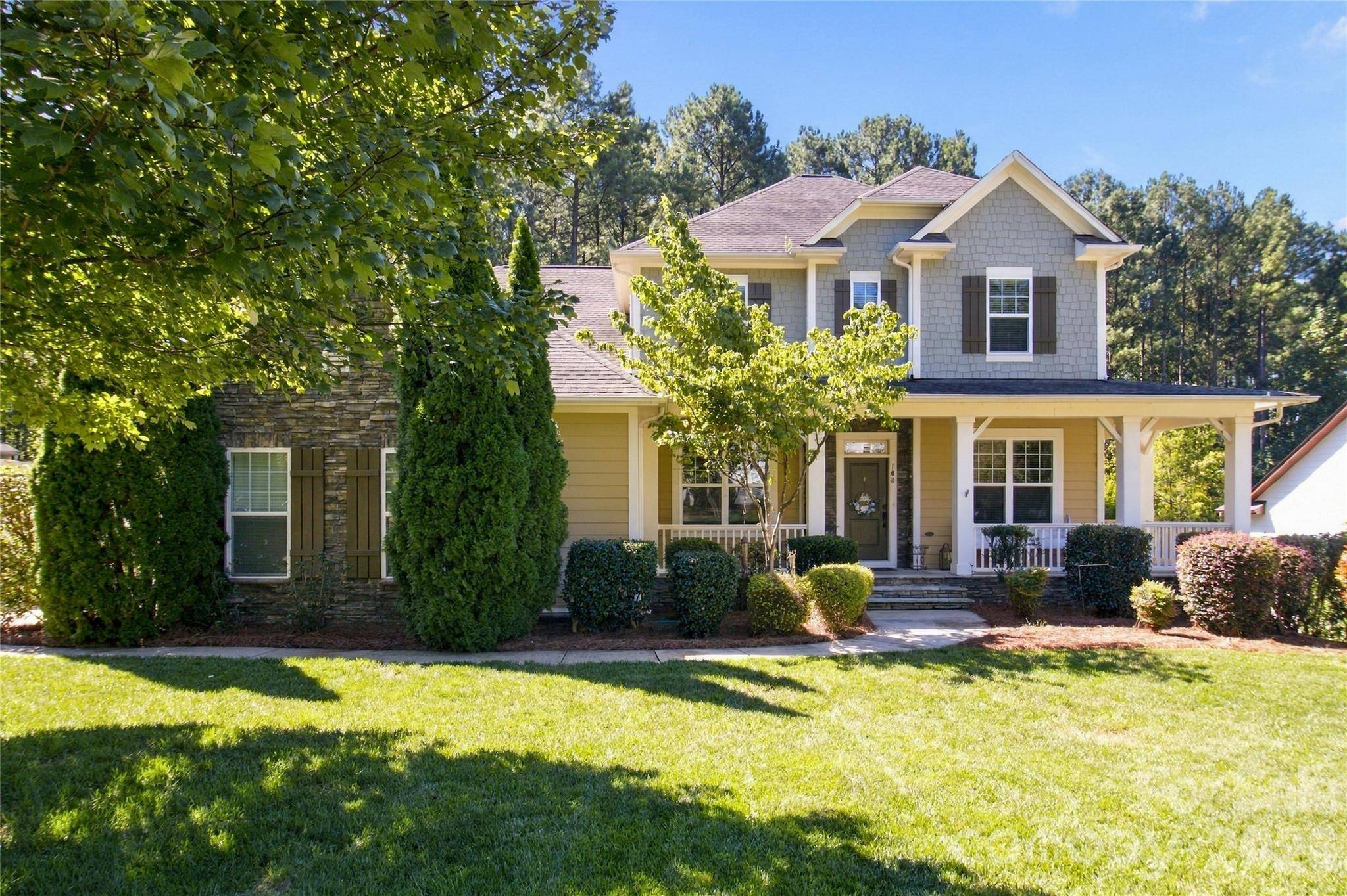 108 Hidden Pines DR, Mount Holly, NC 28120