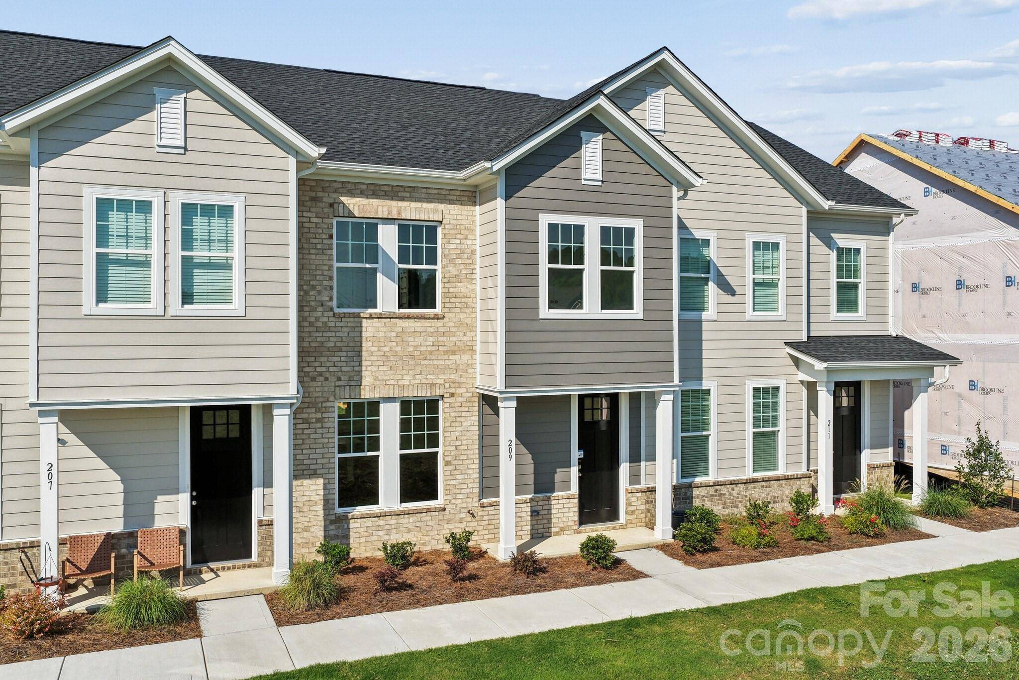 213 Vanguard LN #19, Gastonia, NC 28056