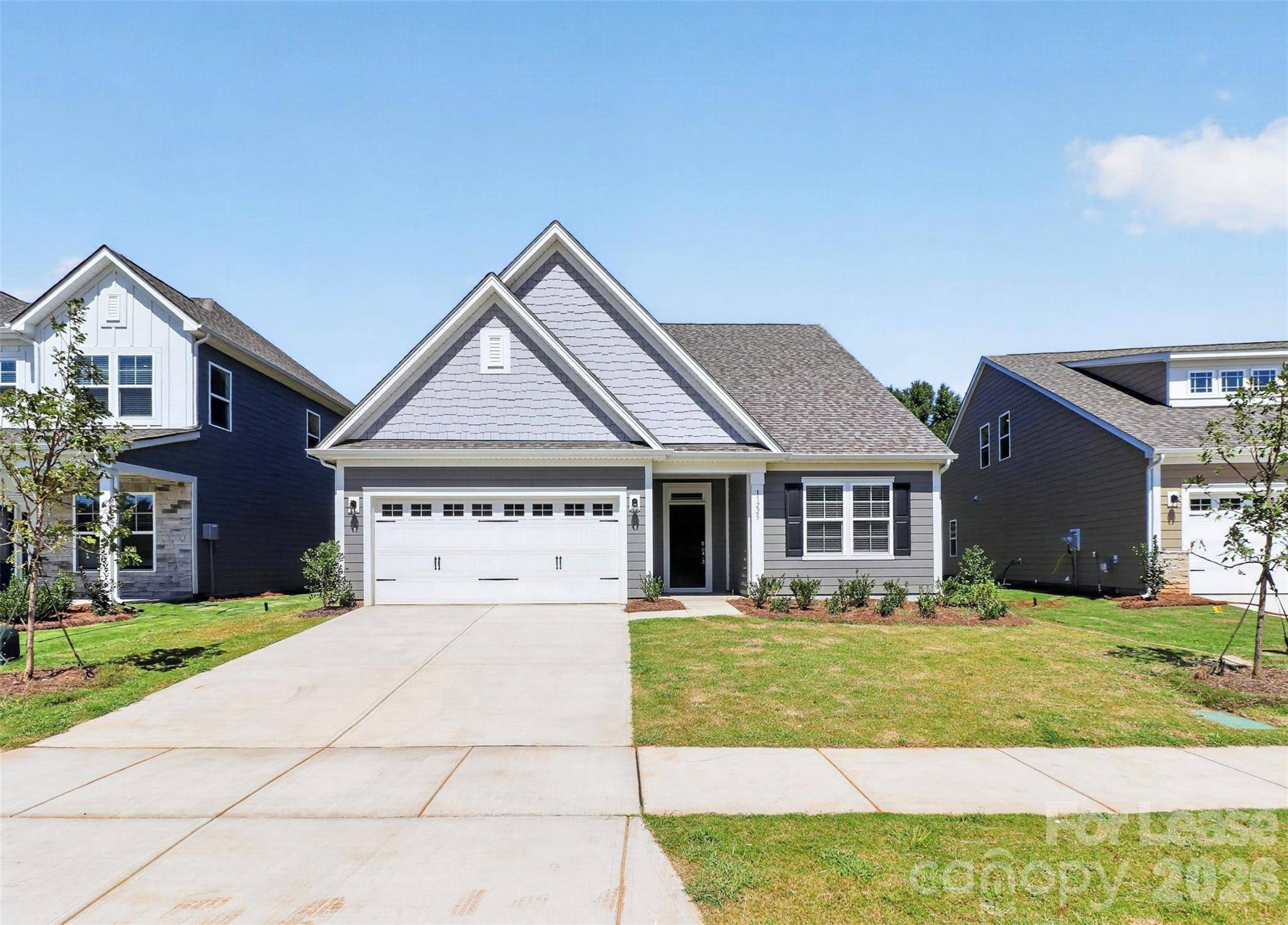 11225 Lochmere RD, Charlotte, NC 28278