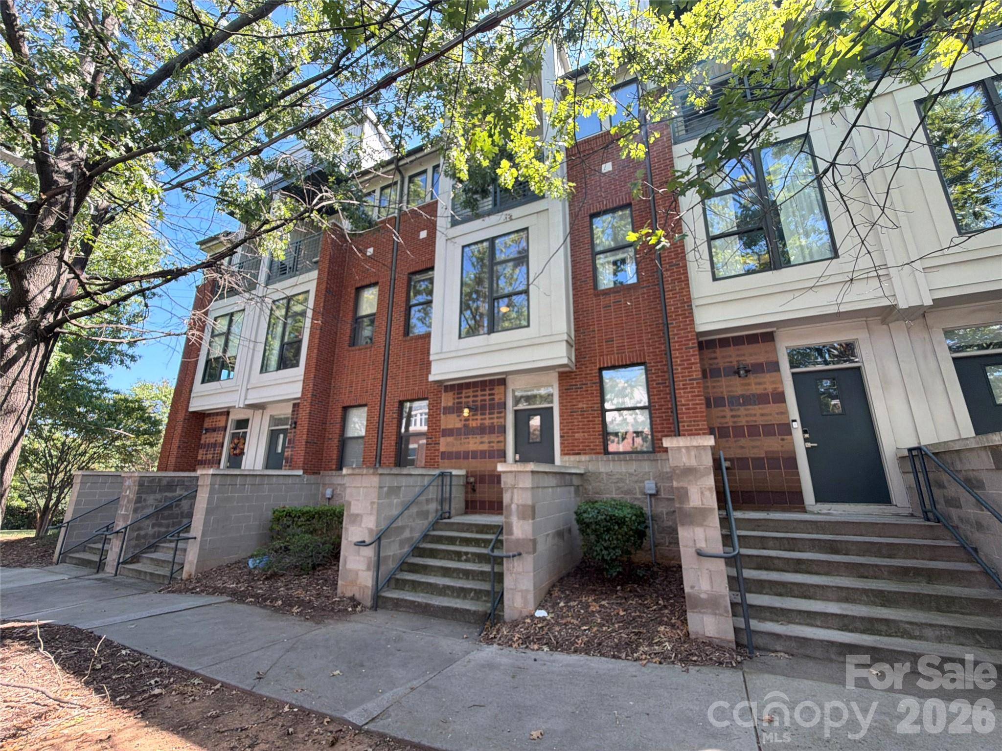 542 N Mcdowell ST, Charlotte, NC 28204