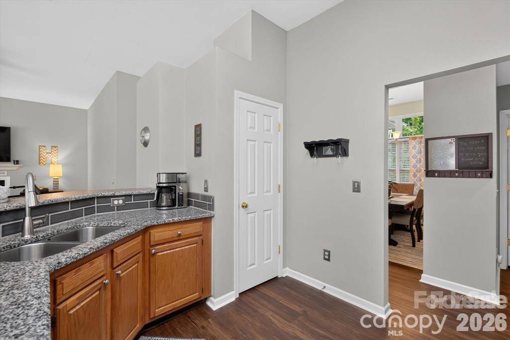 9407 Thatcher Hall CT, Charlotte, NC 28277