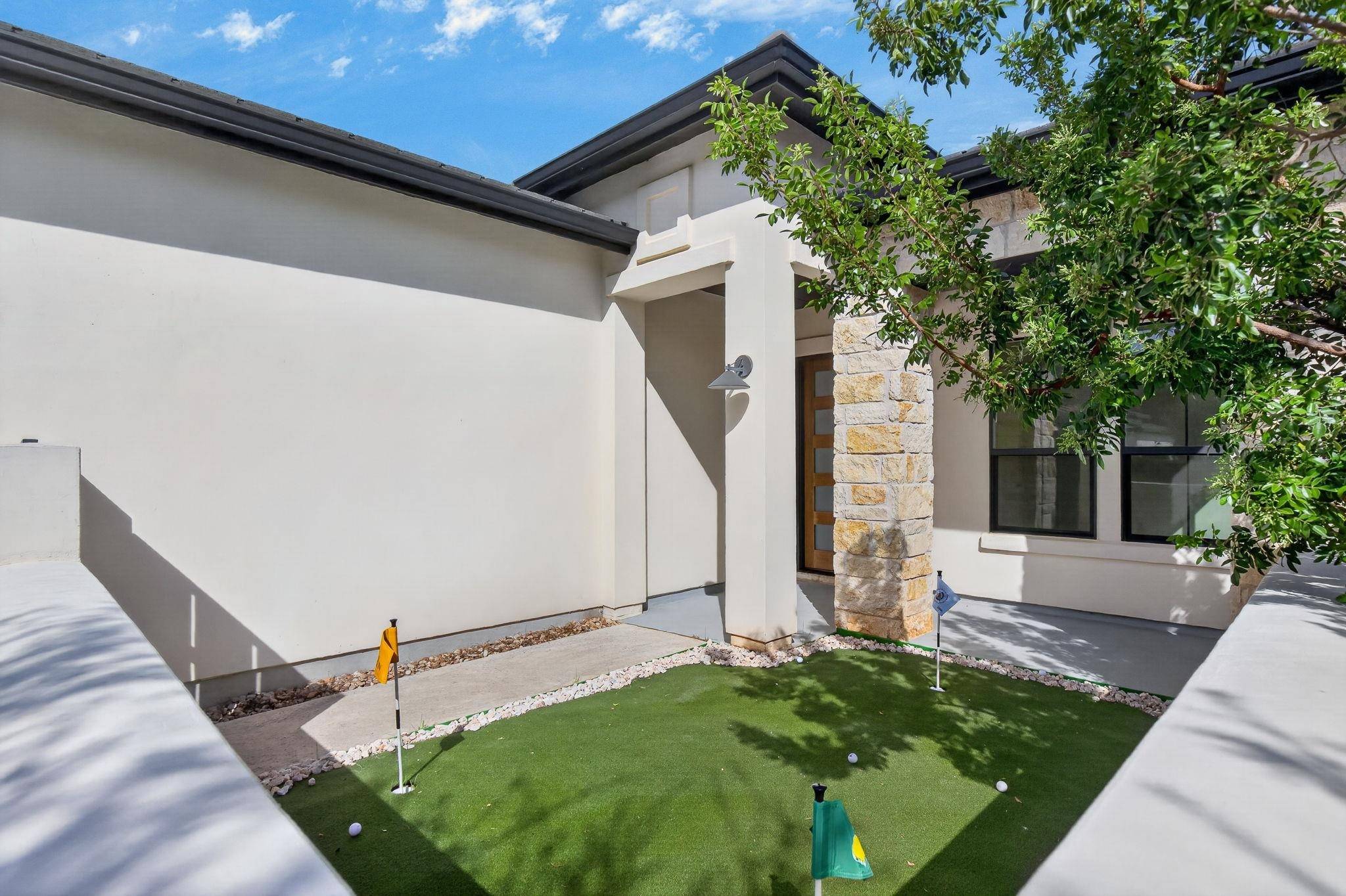 122 Rivalto Dr, Horseshoe Bay, TX 78657