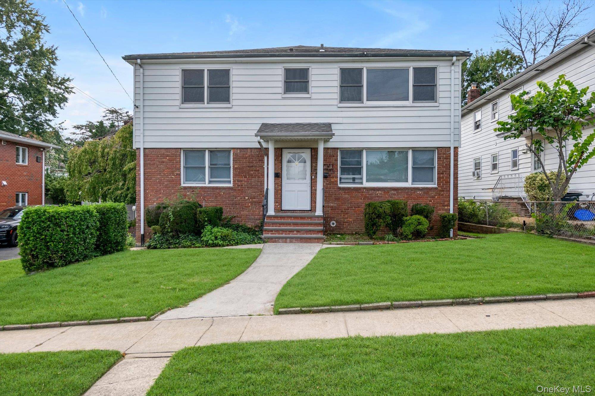 7 Linwood RD, Port Washington, NY 11050