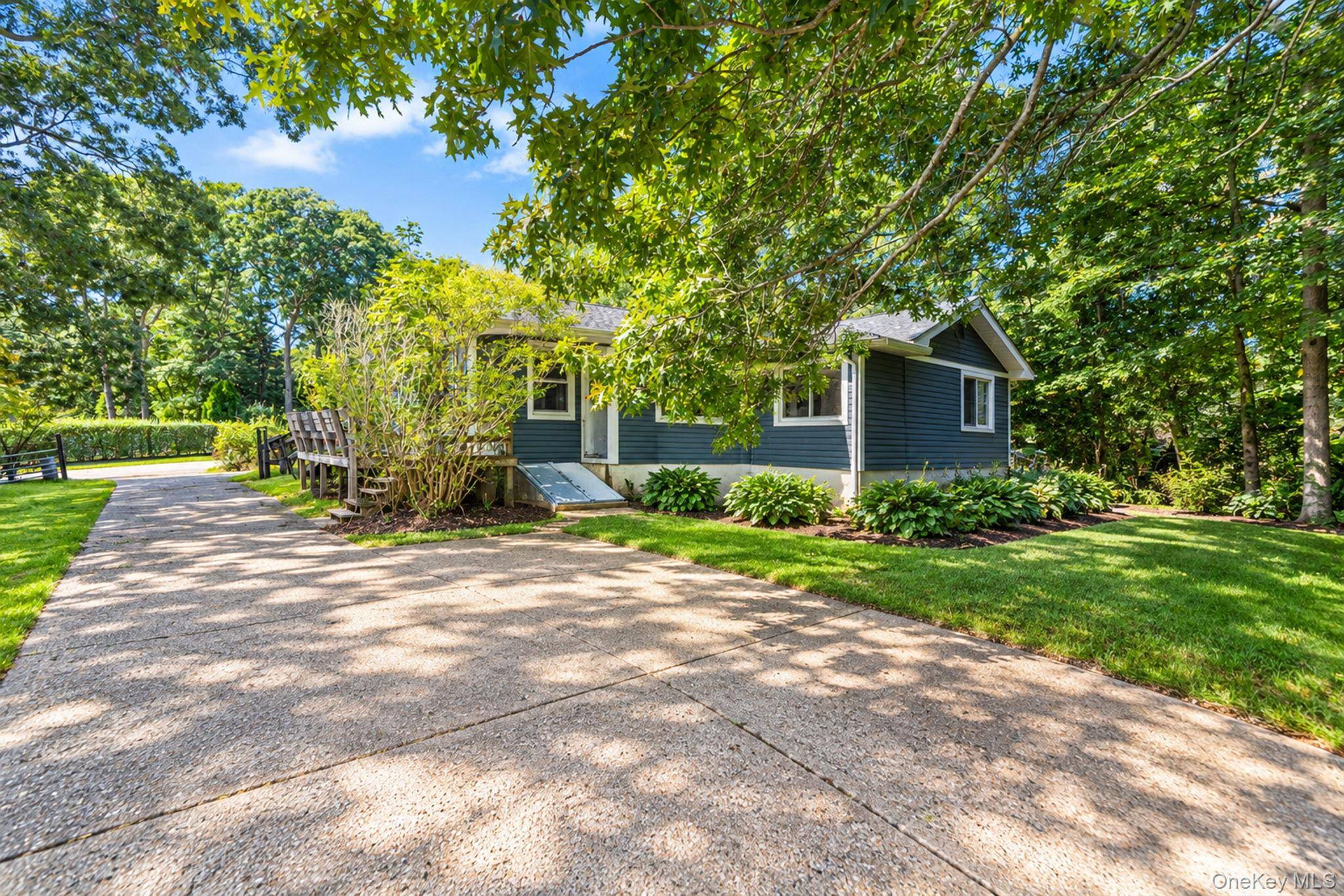 115 Huntington Crossway, Bridgehampton, NY 11932