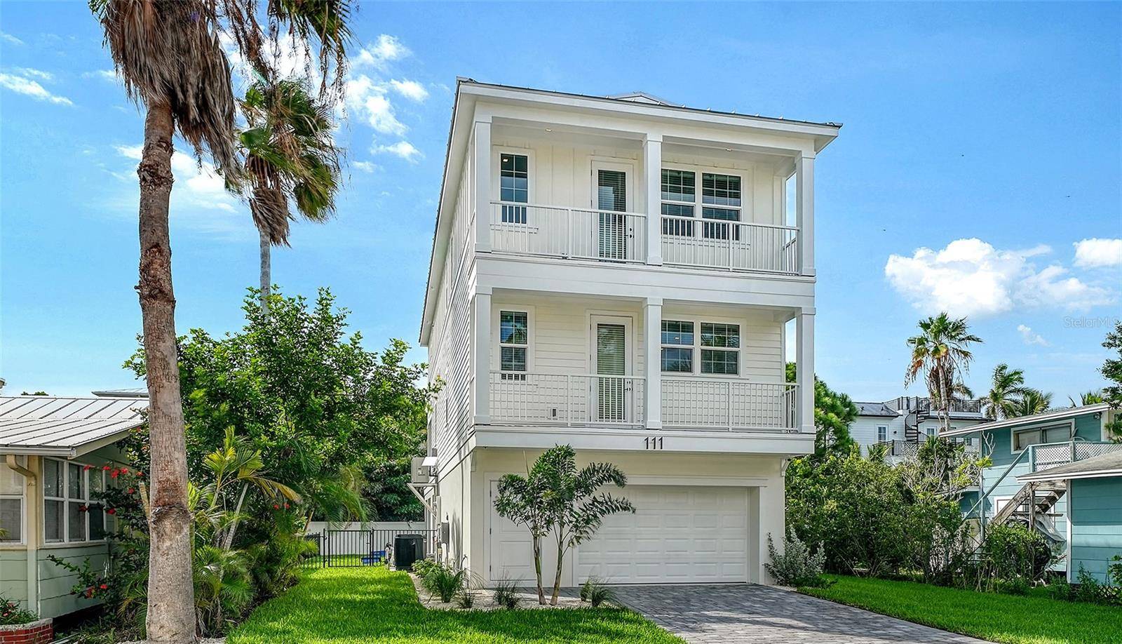 111 4TH ST S, Bradenton Beach, FL 34217