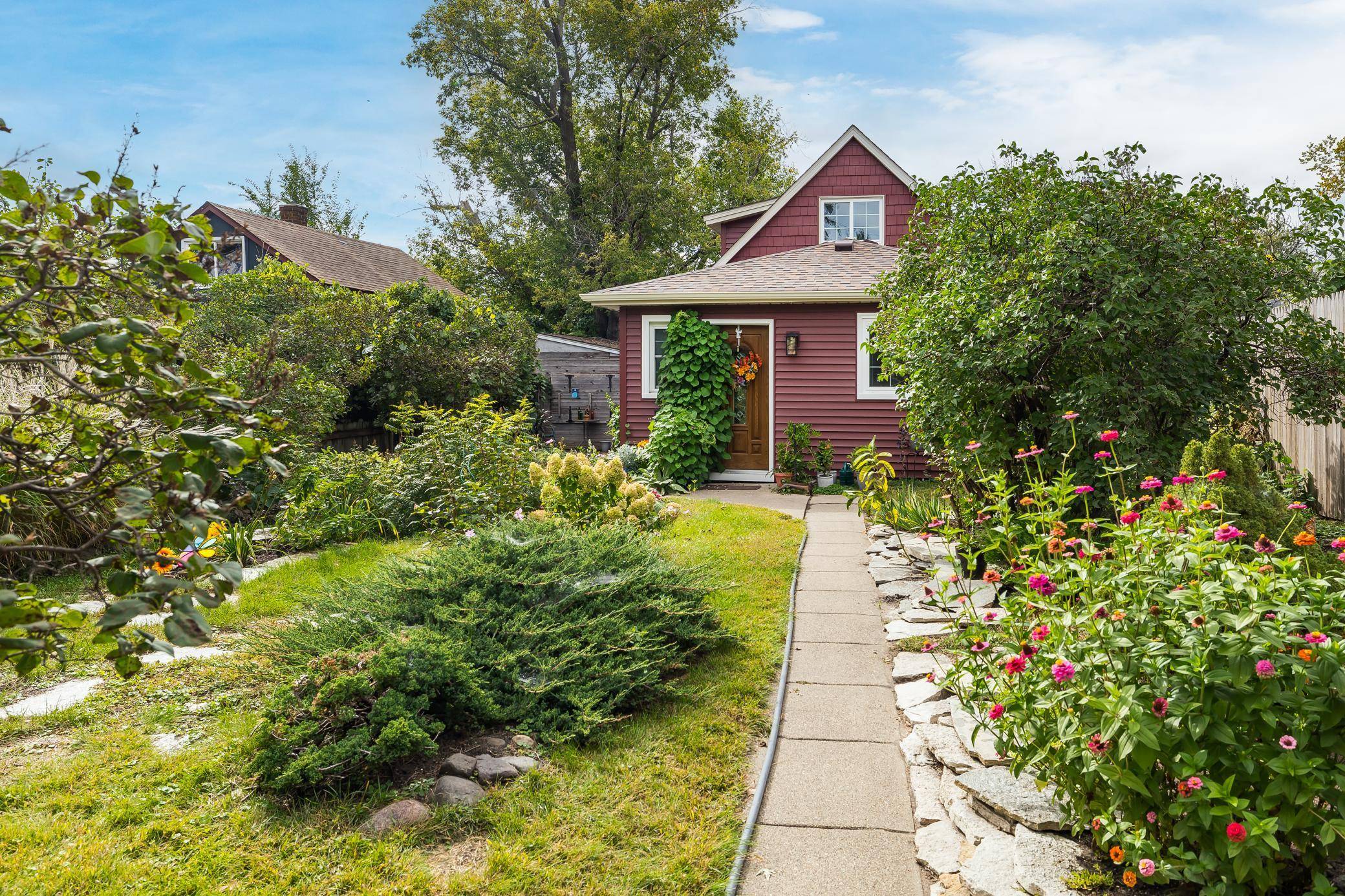 3466 3rd ST NE, Minneapolis, MN 55418