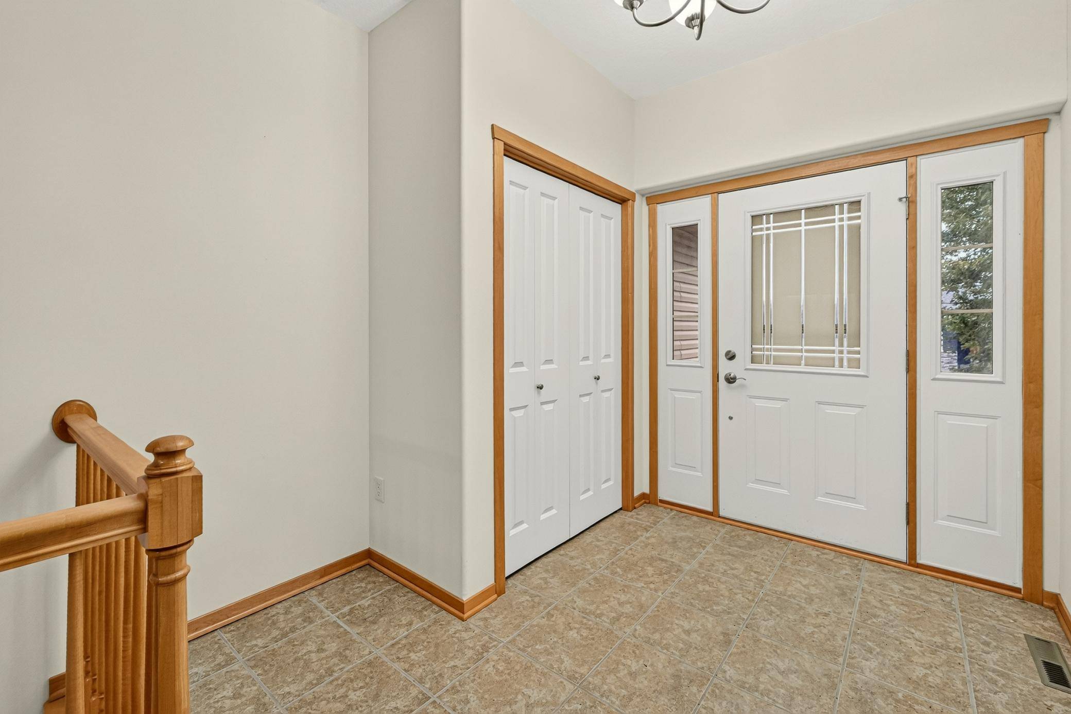 1908 Country View DR, Saint Charles, MN 55972