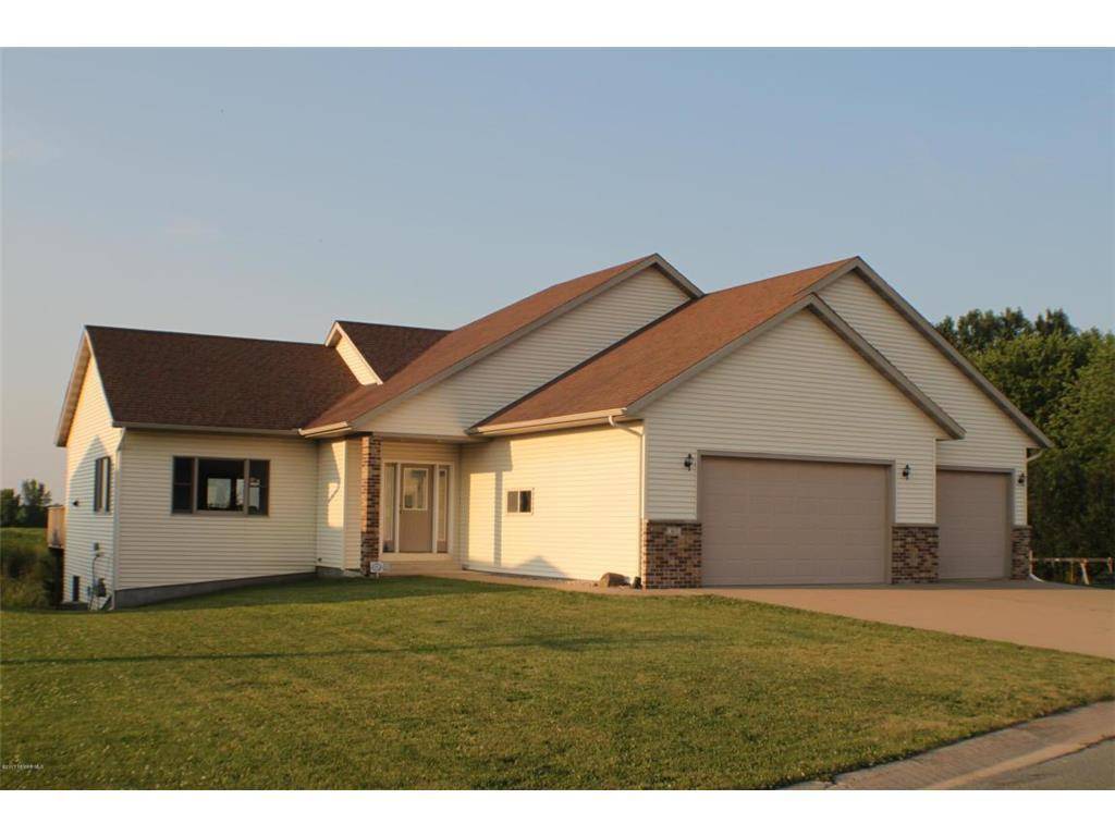 463 Sierra LN NW, Eyota, MN 55934