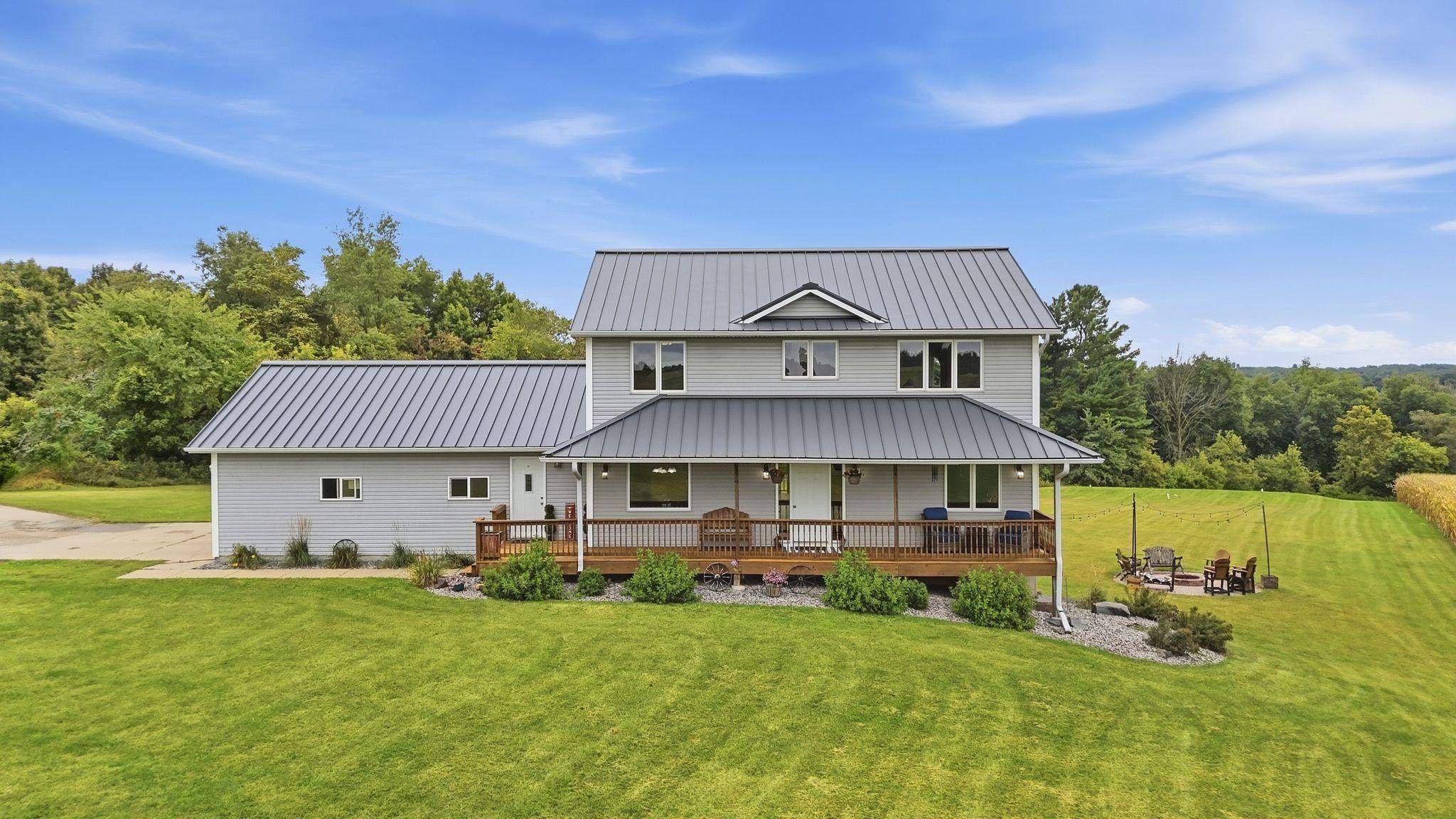 W1613 290th AVE, Plum City, WI 54761