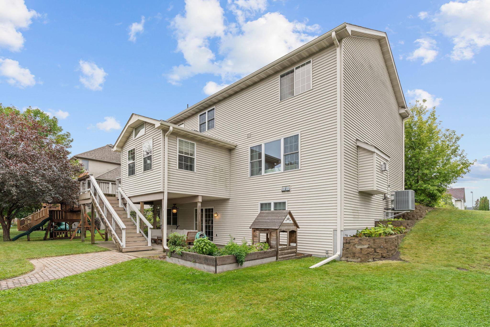 403 Fiddler AVE SE, New Prague, MN 56071