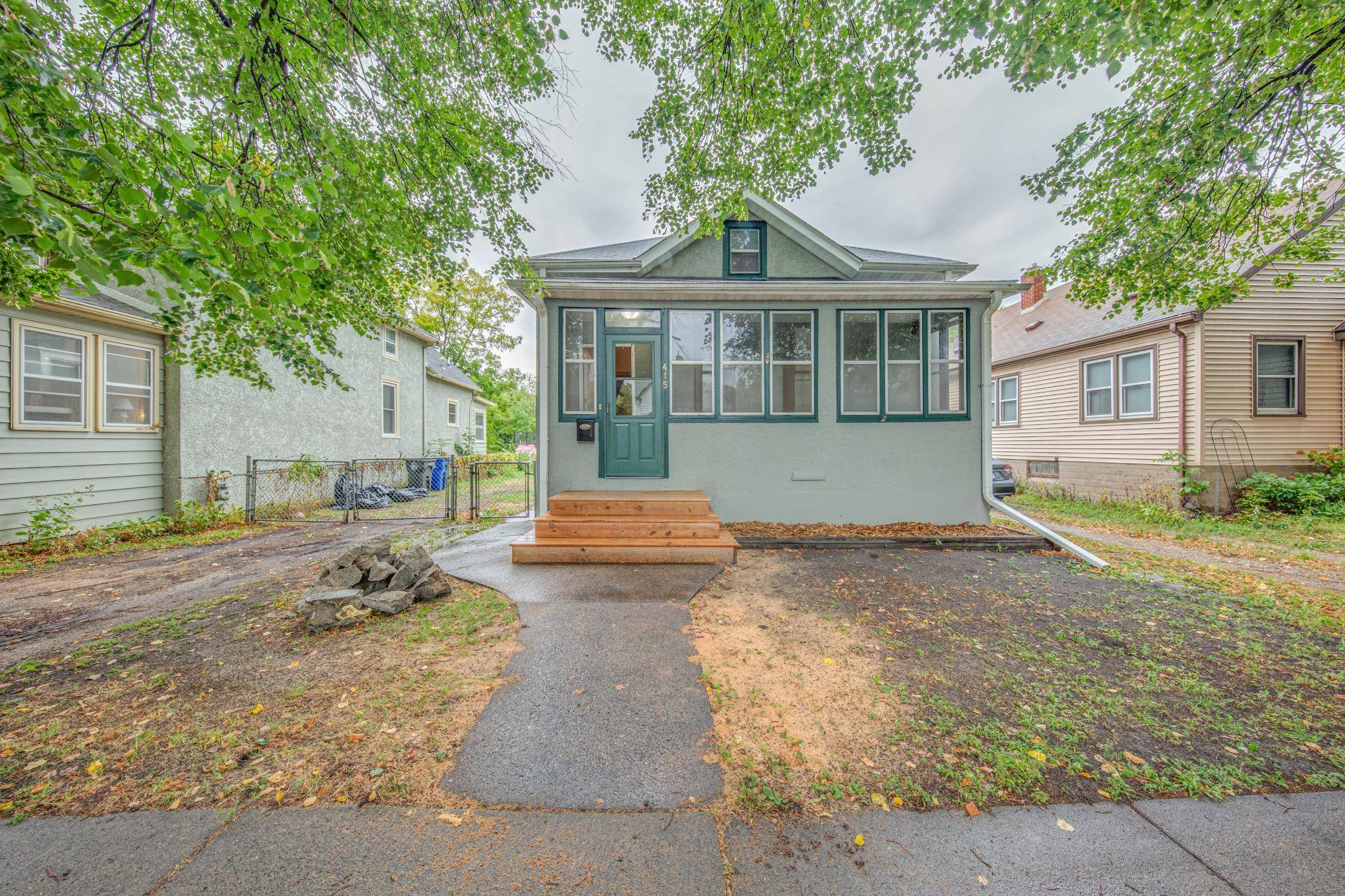 415 Bay ST, Saint Paul, MN 55102