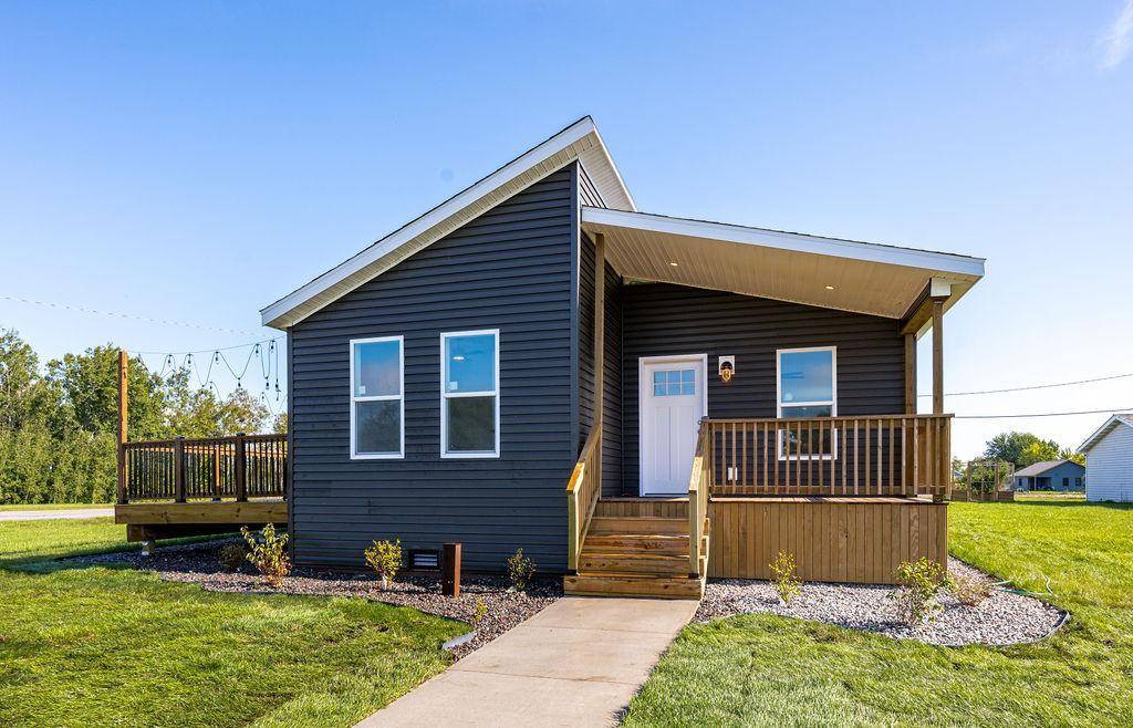 1801 E 10th ST, Superior, WI 54880