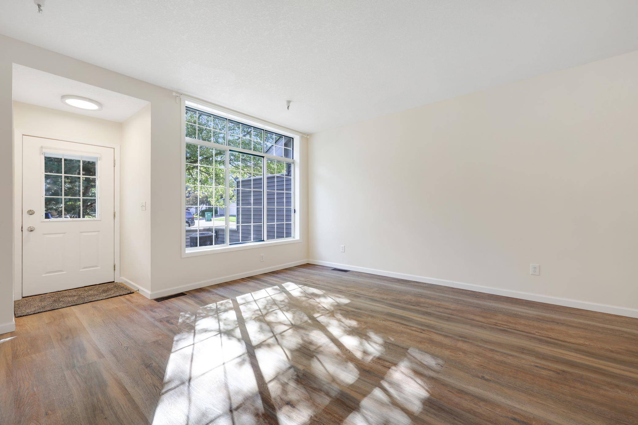 18088 Settlers WAY, Eden Prairie, MN 55347