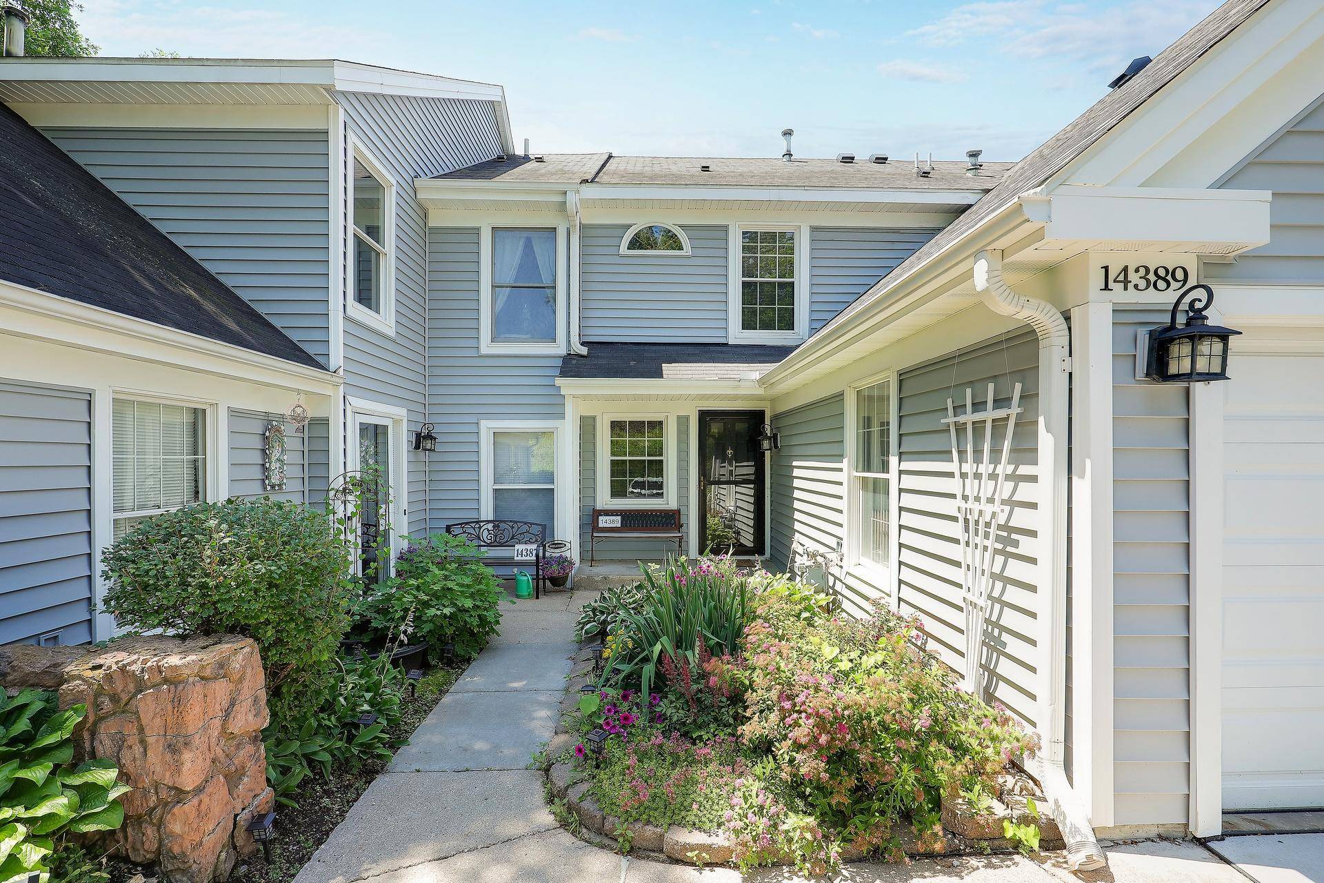 14389 Bedford DR, Eden Prairie, MN 55346