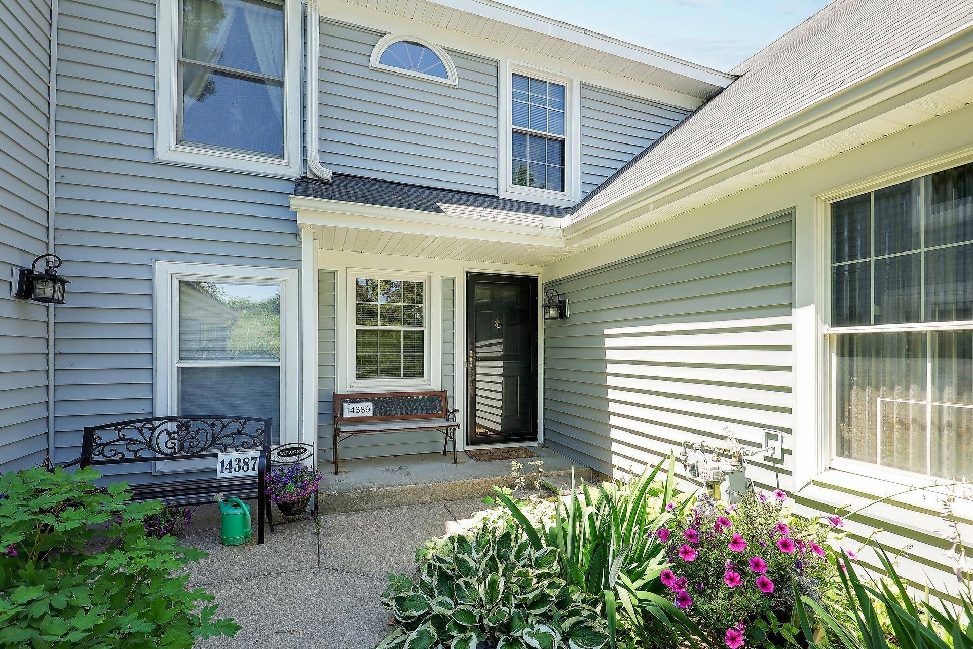 14389 Bedford DR, Eden Prairie, MN 55346