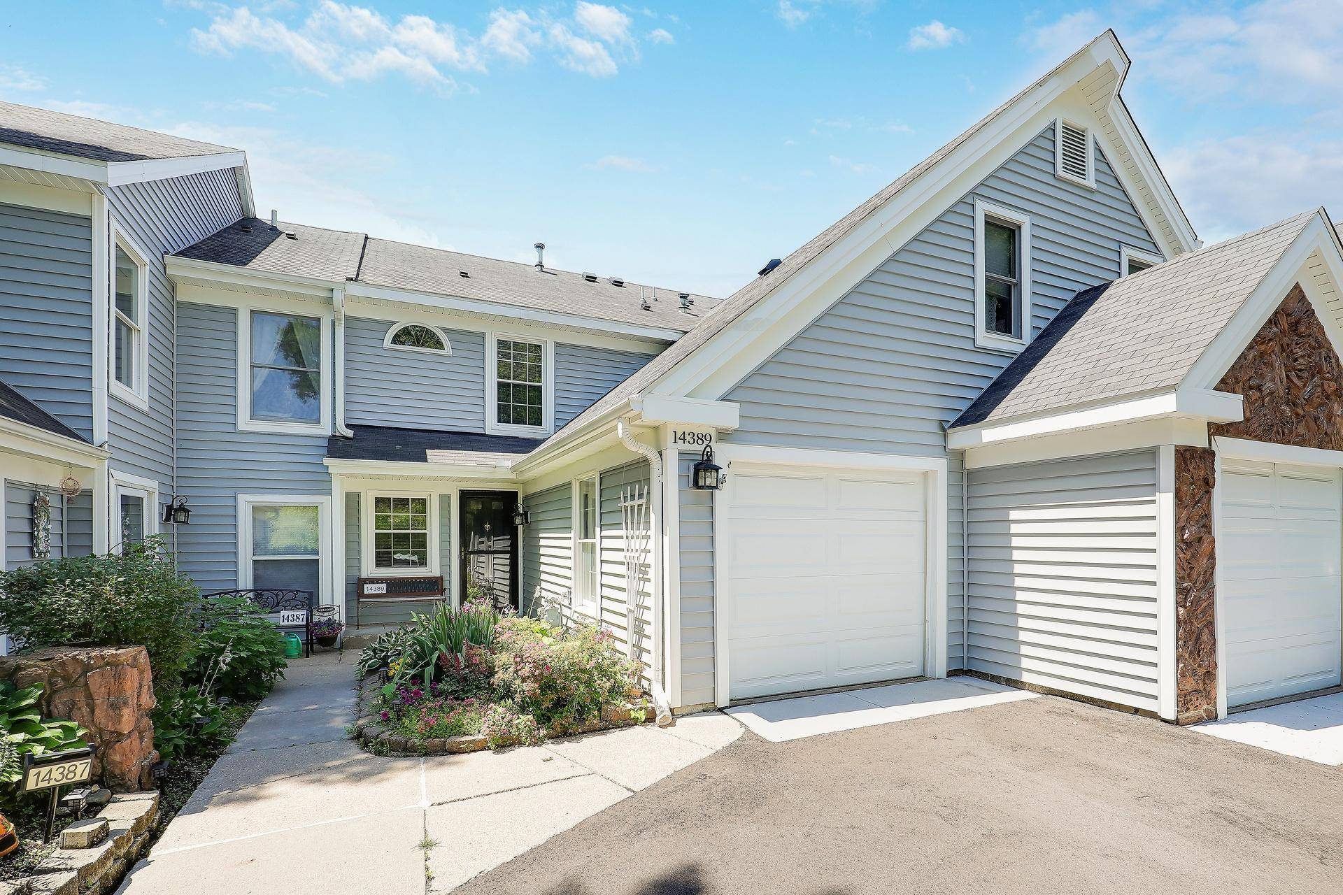 14389 Bedford DR, Eden Prairie, MN 55346
