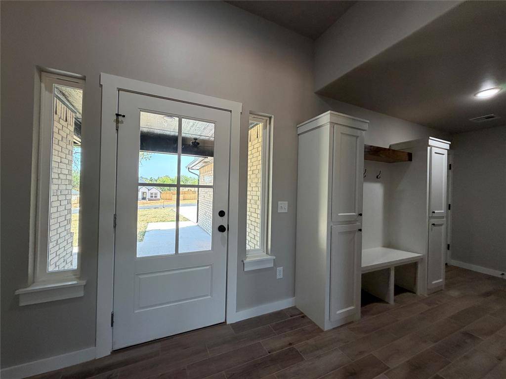 2204 Winter Ridge RD, Blanchard, OK 73010
